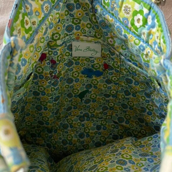 Vera Bradley English Meadow Slim Tote, a retired floral quilted cotton bag - Picture 4 of 7